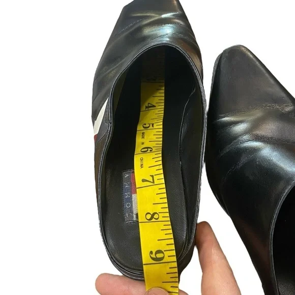 VTG y2k Tommy Hilfiger Black Slip On Mules With Logo On Side Size 6 - Picture 10 of 10